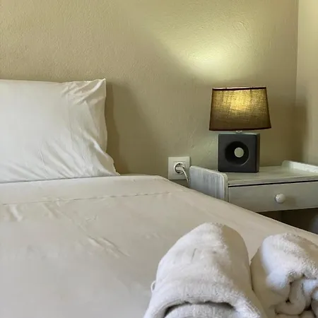 Pansion Roulis 2* Mesongí