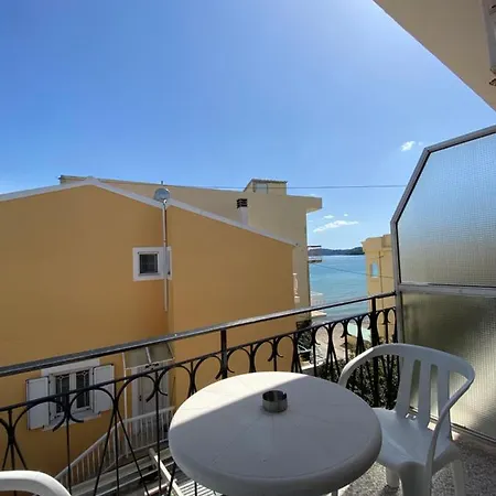 Pansion Roulis Hotel