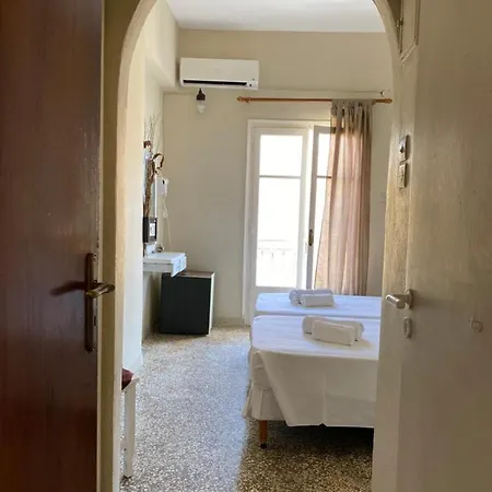 Отель Pansion Roulis